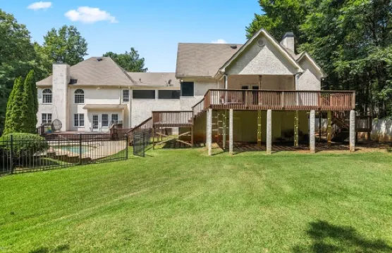 New! Lux Mansion, 5 BR 4 BA, Heated Pool, Sleeps 12+