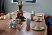 Luxury 6P holiday home with charging station and customizable comfort mattresses