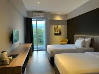 Rogers Hotel Manado - Balcony