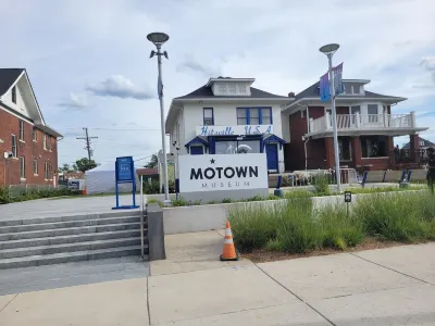 Luxury 1-bd apt w/ WiFi, Parking, AC, and Balcony in fantastic Detroit.  1 Hotels near Muhammad Mosque #1