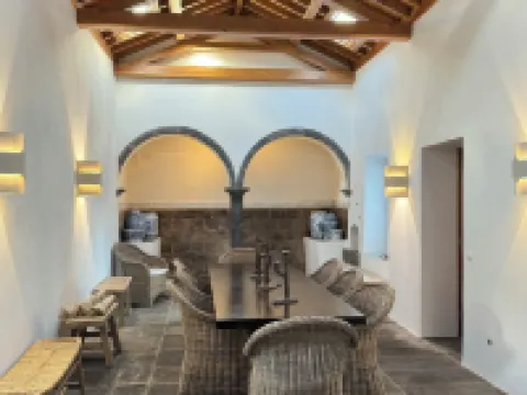 翡翠之家 大里貝拉酒店