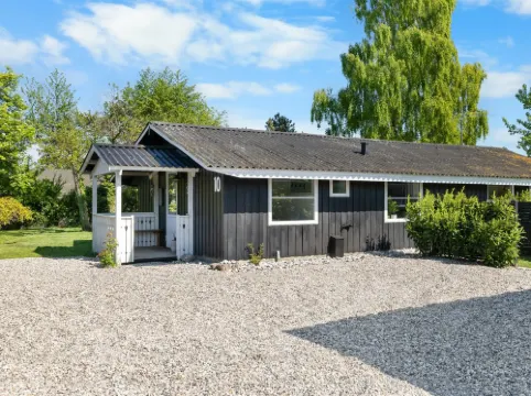 "Justina" - 200m from the sea