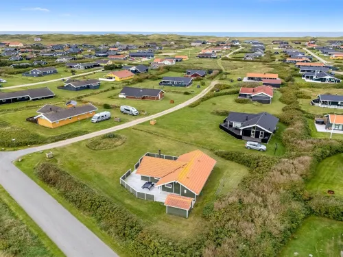 "Valea" - 300m to the Fjord Hotels in Harboor