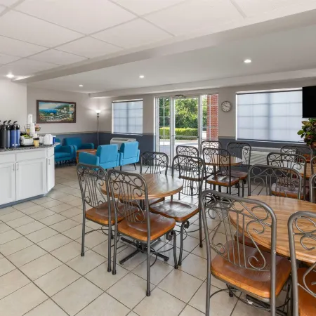 Days Inn by Wyndham Mountain Home