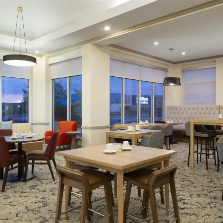 Hilton Garden Inn Albuquerque-Airport
