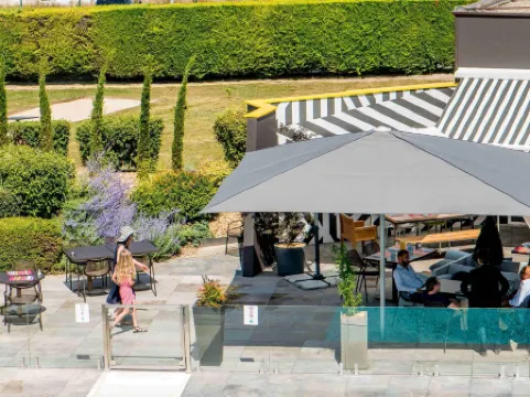 蘭斯蒂恩奎克斯諾富特酒店