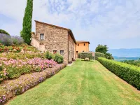 Farmhouse in Chianti with Pool and Garden
