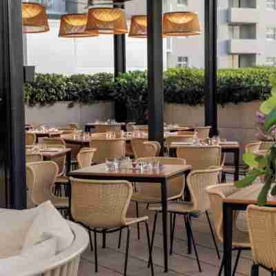 Four Seasons hotel 2bedroom suite Dining/Meeting Rooms