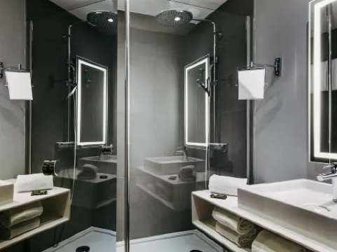 Novotel Paris Charles-De-Gaulle Airport