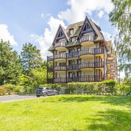 Cosy apt with parking & balcony - 4P - Deauville