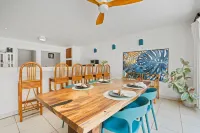 Private Beach Villa in Playa Grande Costa Rica Pool, Free WiFi and parking, AC