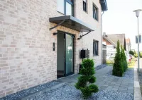 Hama Design Homes - Paderflair Các khách sạn gần Student Dormitory Vogeliusweg