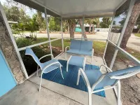 Spacious Cottage 1.5 Mi To Beach Kitchen W&D King Bed Dock On The Imperial River