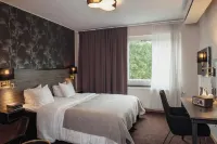 Home Hotel Slottsparken Hotels near Linköpings universitetsbibliotek, Vallabiblioteket