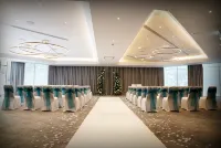 Holiday Inn London - Shepperton Hotels in West Molesey