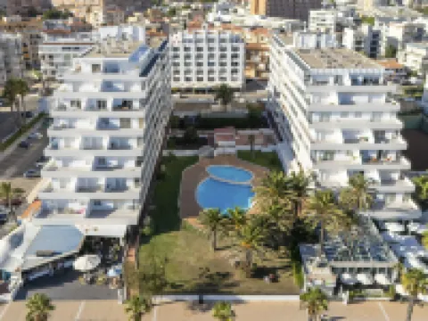 Roses Holiday Center