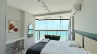 Diamond Beach Hotel a 