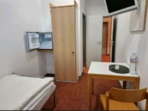 LaOla Living - Hostel