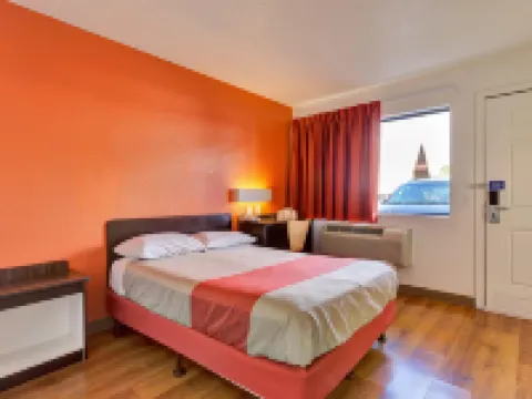 南加州聖羅莎 6 號汽車旅館（Motel6 Santa Rosa - South） 聖羅莎酒店