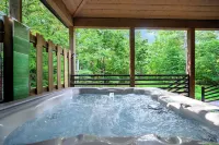 Rated Top 1% - Couples Enchanted Forest – Relax, Unwind, No Responsibilities!