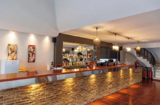 Aachen Отели в г. Кифисия