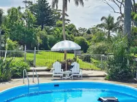 Mollymook Ocean View Motel - Welcoming Guests 18 Years and Older - Ocean View