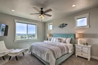 Lake-View Escape w/ Private Beach Resort Access! - Wifi