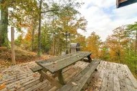 Historic Cabin with Panoramic Kentucky Lake Views - Wifi