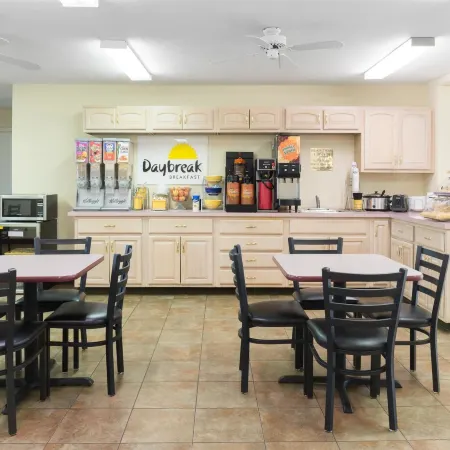 Days Inn by Wyndham Mount Vernon