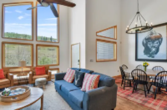 Private Hot Tub, Minutes to Skiing & Main Street  4 bedroom Boulder Creek Hotels in 