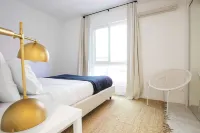 Avalon II by Avantstay Chic & Stylish San Diego Condo w/ Vibrant Interiors Hotels in Balboa Park