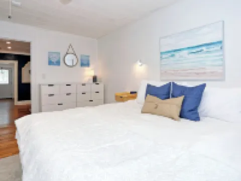 3403 Bannon Hotels in Thunderbolt