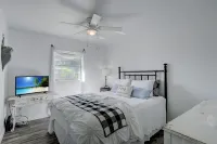 Luxury Pool Dog Friendly Central To Naples And Marco Island By Sky Run Naples 3 Bedroom Home