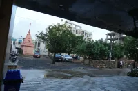 Hotel The Grand Om Krishna