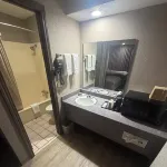 Colonial Inn
