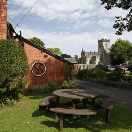 Manor House Inn