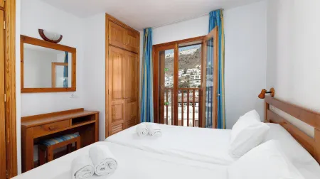 Ura Hotels Apartamentos Montecarlo