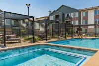 Landing Apartments Denver - Firestone - Pools