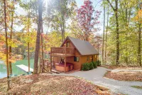 Hocking Hills Lake Gem w/ Hot Tub, Dock, 100 Acres - balcony