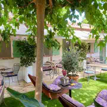 La Jabotte Hotel Exterior