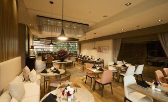 EK Hotel