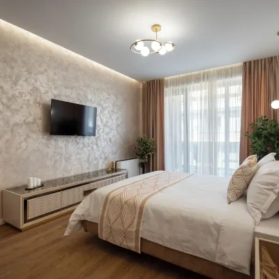 Manu Art Living Hotels near Sector 1