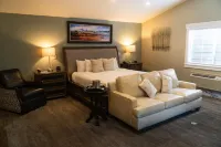 Huff House Inn and Cabins