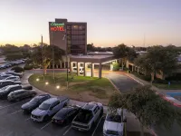 Mcm Elegante Hotel - parking