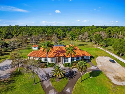 Knickerbocker Estate of Naples