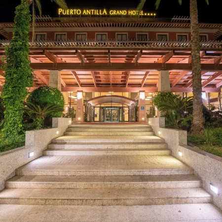 Puerto Antilla Grand Hotel