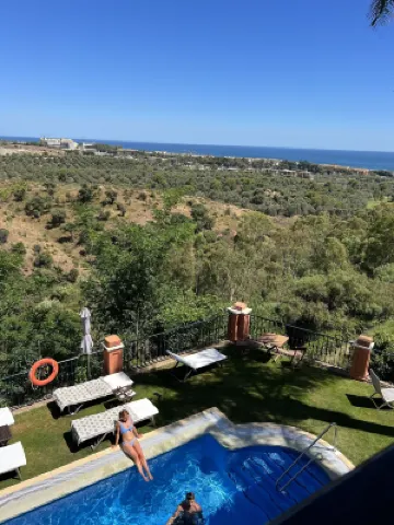 더 마르베야 하이츠 부티크 호텔