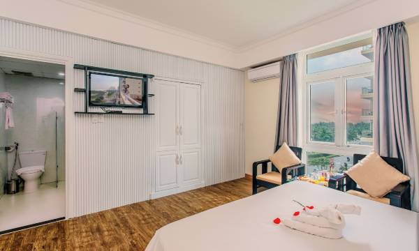 Seavitel Beach Hotel Danang