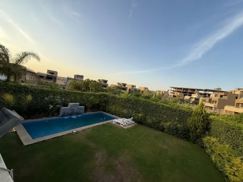 6-bedroom villa with pool & garden in palm hills-new cairo