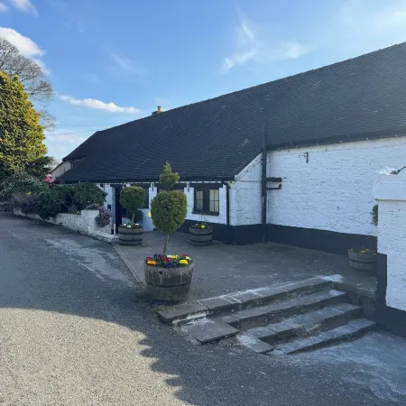 The Dog & Partridge Country Inn